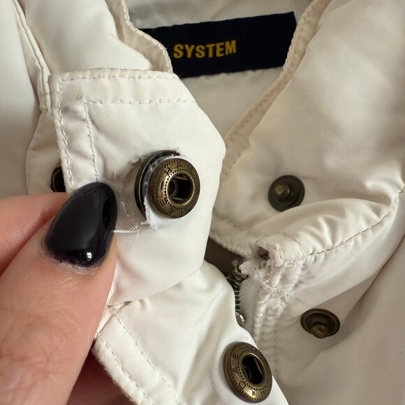SYSTEM 1990 | White Down Puffer Coat with Fur Trimmed Hood | Small - Picture 10 of 10